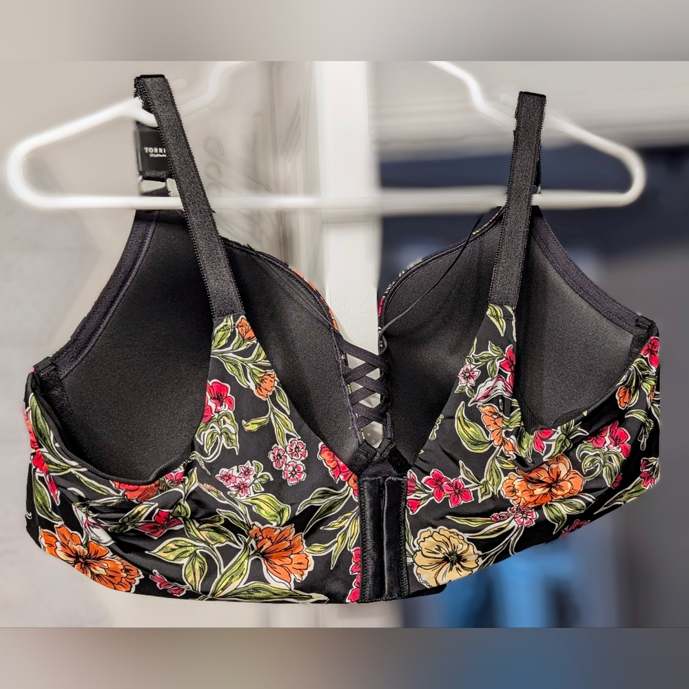 Torrid pushup bra Brand New 44D Left Only - Picture 9 of 14